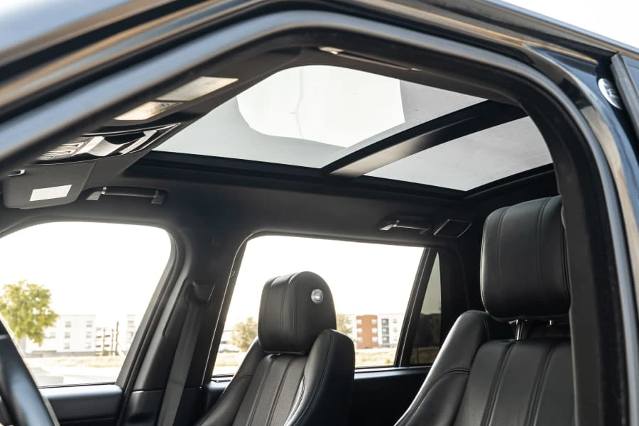2017 Land Rover Range Rover L405 - Image 13 of 24