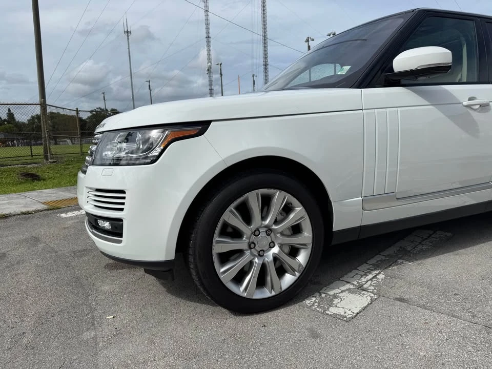 2017 Land Rover Range Rover L405 - Image 7 of 15
