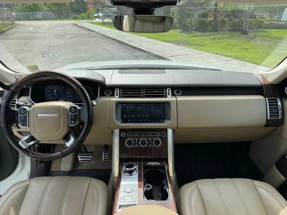 2017 Land Rover Range Rover L405 - Image 11 of 15