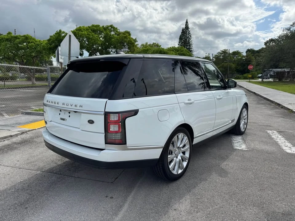 2017 Land Rover Range Rover L405 - Image 4 of 15