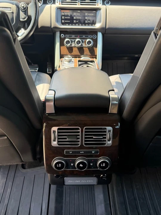 2017 Land Rover Range Rover L405 - Image 6 of 14