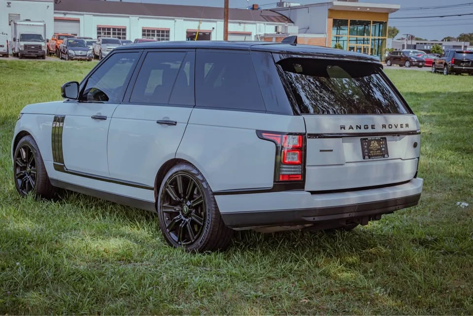 2017 Land Rover Range Rover L405 - Image 5 of 11