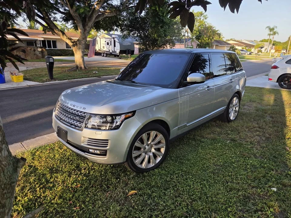 2017 Land Rover Range Rover L405 - Image 9 of 16
