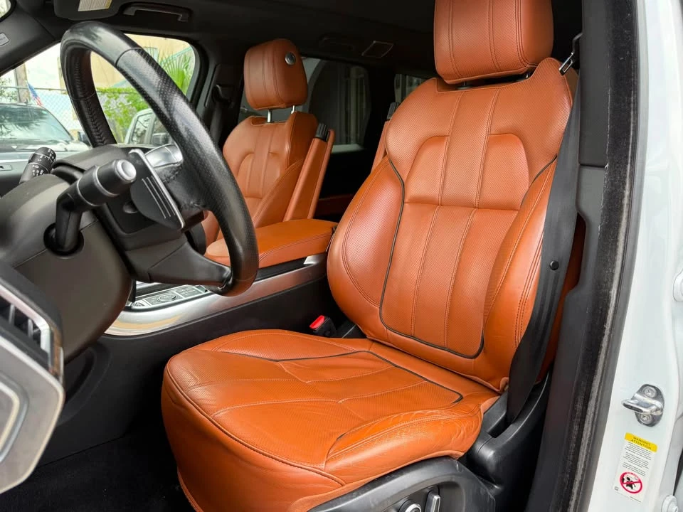 2017 Land Rover Range Rover L405 - Image 9 of 16