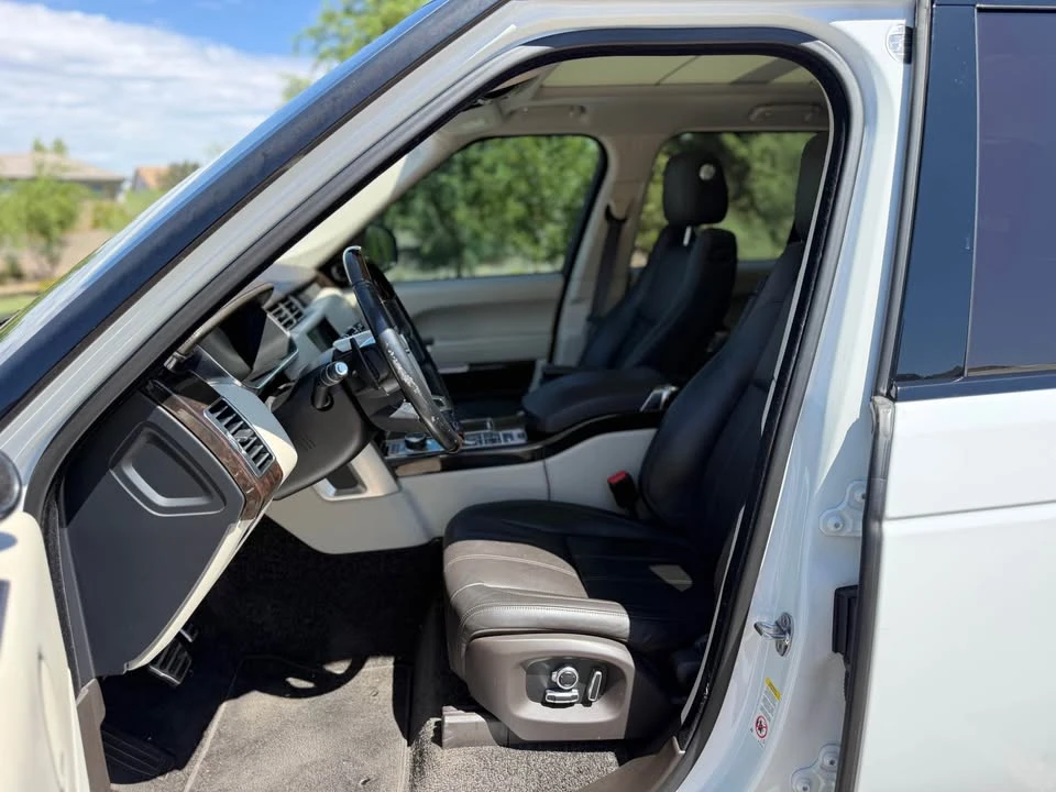 2017 Land Rover Range Rover L405 - Image 4 of 11