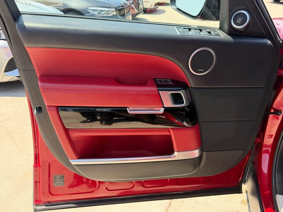 2017 Land Rover Range Rover L405 - Image 9 of 20