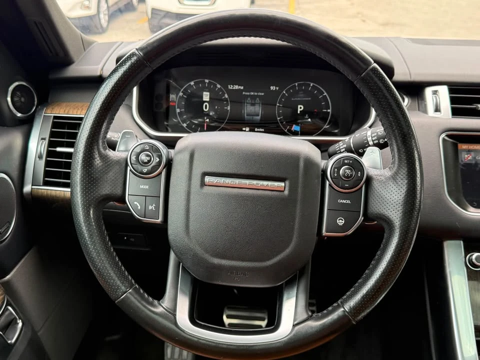 2017 Land Rover Range Rover L405 - Image 12 of 16