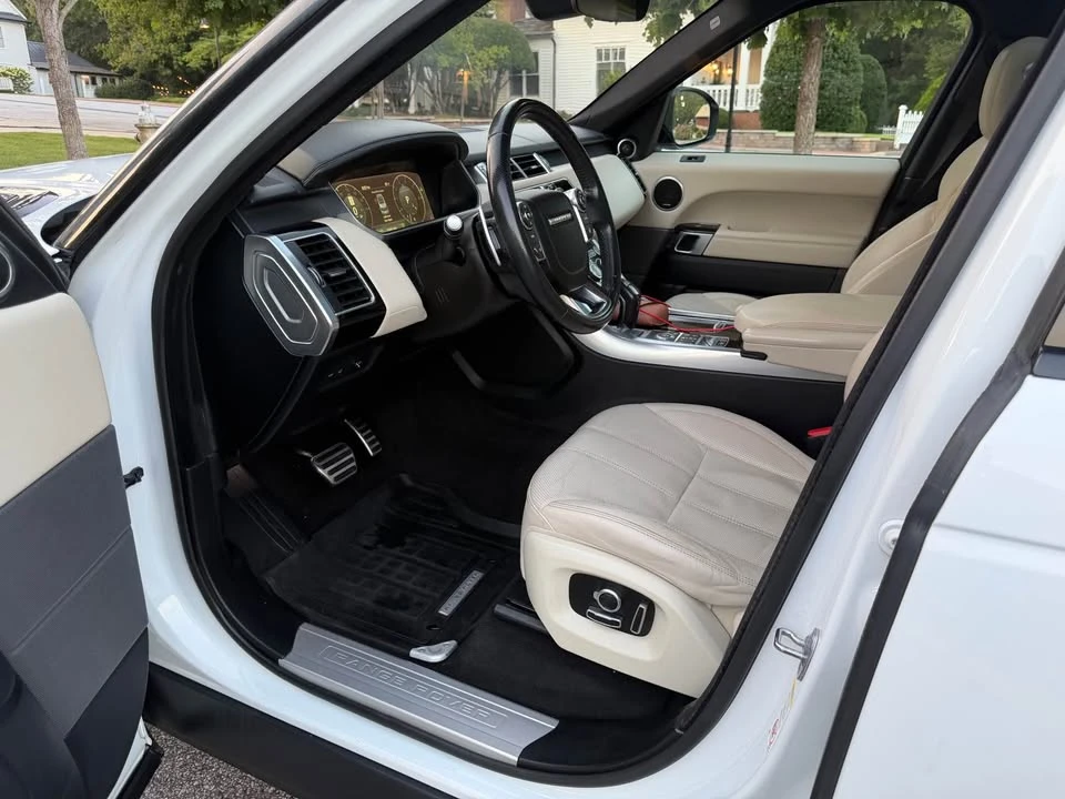 2017 Land Rover Range Rover L405 - Image 10 of 20