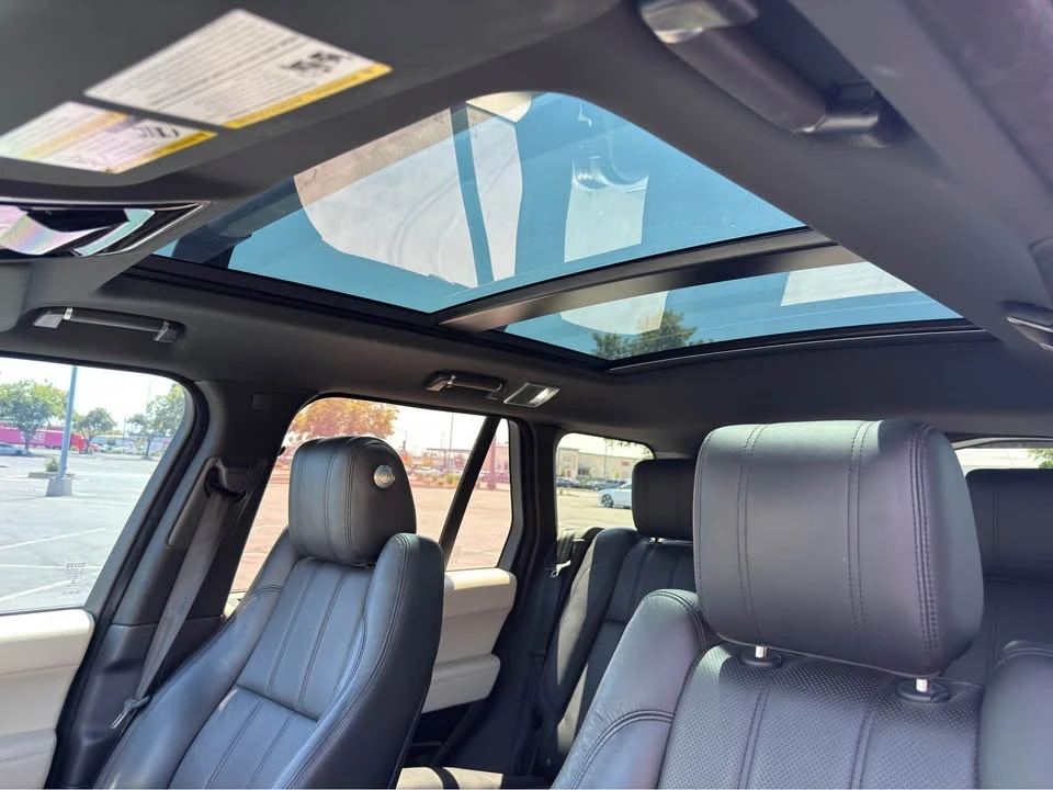 2017 Land Rover Range Rover L405 - Image 12 of 20