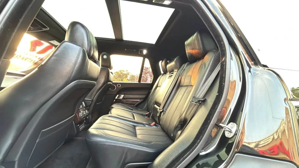 2017 Land Rover Range Rover L405 - Image 9 of 14