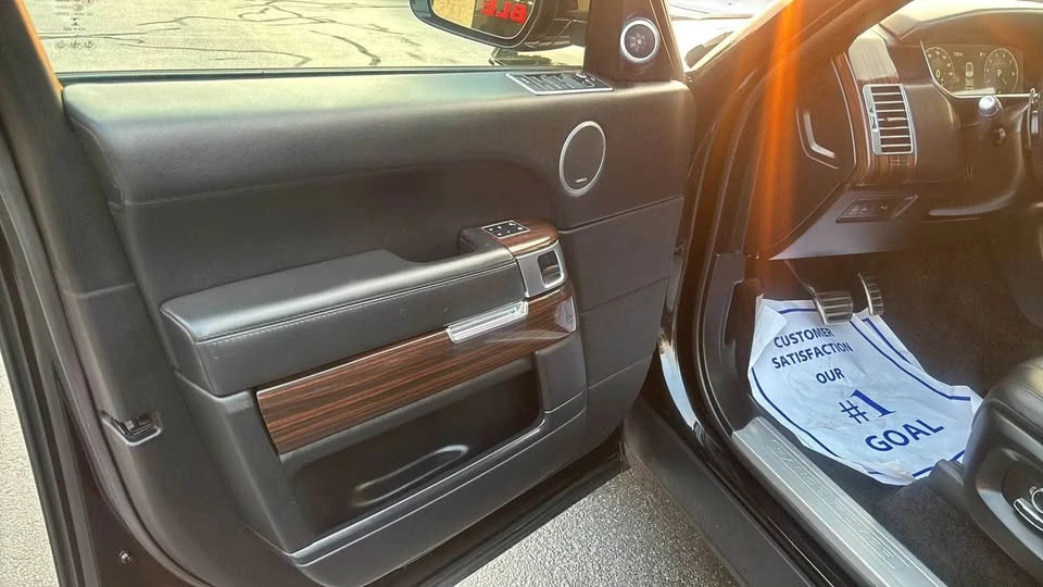 2017 Land Rover Range Rover L405 - Image 4 of 13