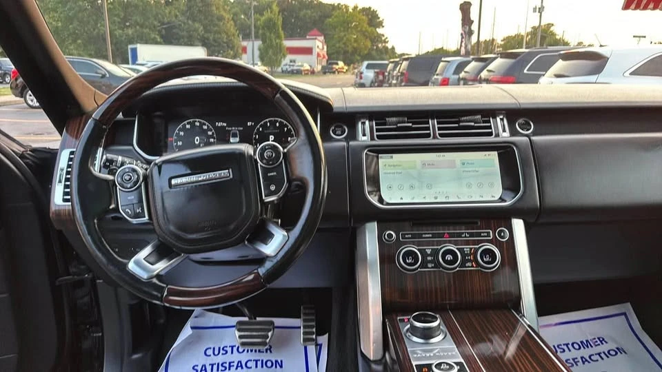 2017 Land Rover Range Rover L405 - Image 9 of 13