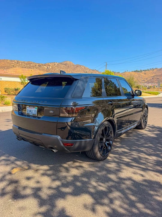 2017 Land Rover Range Rover L405 - Image 2 of 9