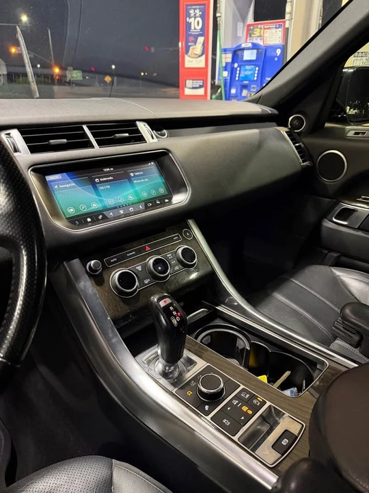 2017 Land Rover Range Rover L405 - Image 6 of 10