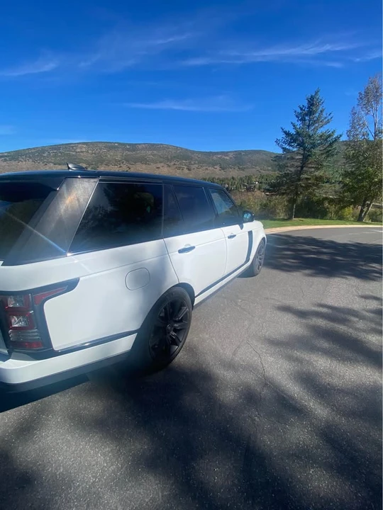 2017 Land Rover Range Rover L405 - Image 4 of 17