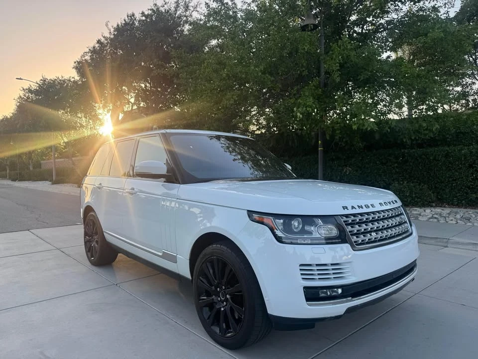2017 Land Rover Range Rover L405 - Image 3 of 12