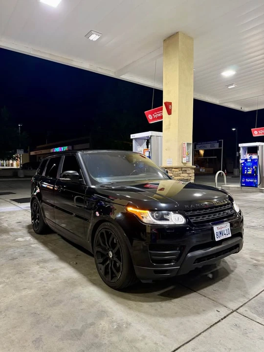 2017 Land Rover Range Rover L405 - Image 2 of 10