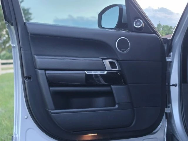 2017 Land Rover Range Rover L405 - Image 26 of 29