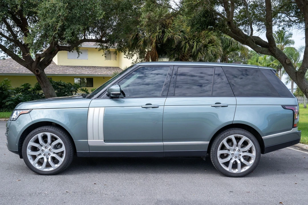 2017 Land Rover Range Rover L405 - Image 4 of 31