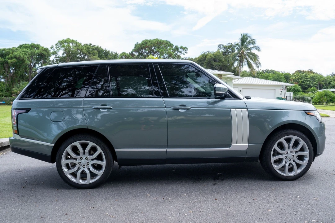 2017 Land Rover Range Rover L405 - Image 8 of 31
