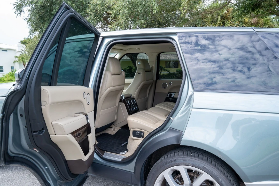 2017 Land Rover Range Rover L405 - Image 12 of 31