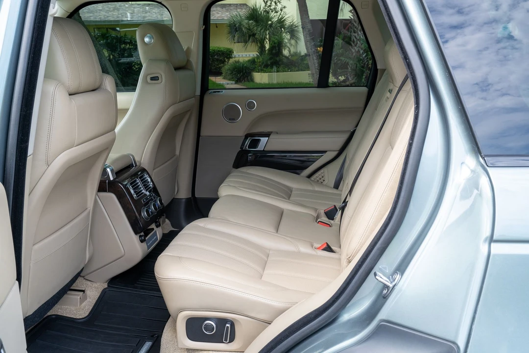 2017 Land Rover Range Rover L405 - Image 13 of 31