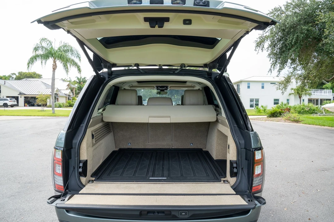 2017 Land Rover Range Rover L405 - Image 18 of 31