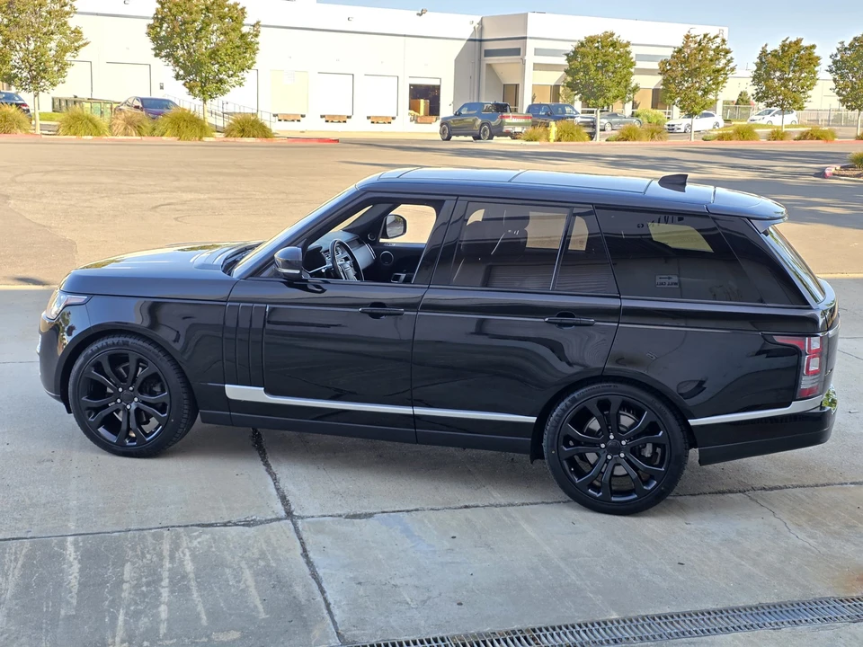 2017 Land Rover Range Rover L405 - Image 16 of 31