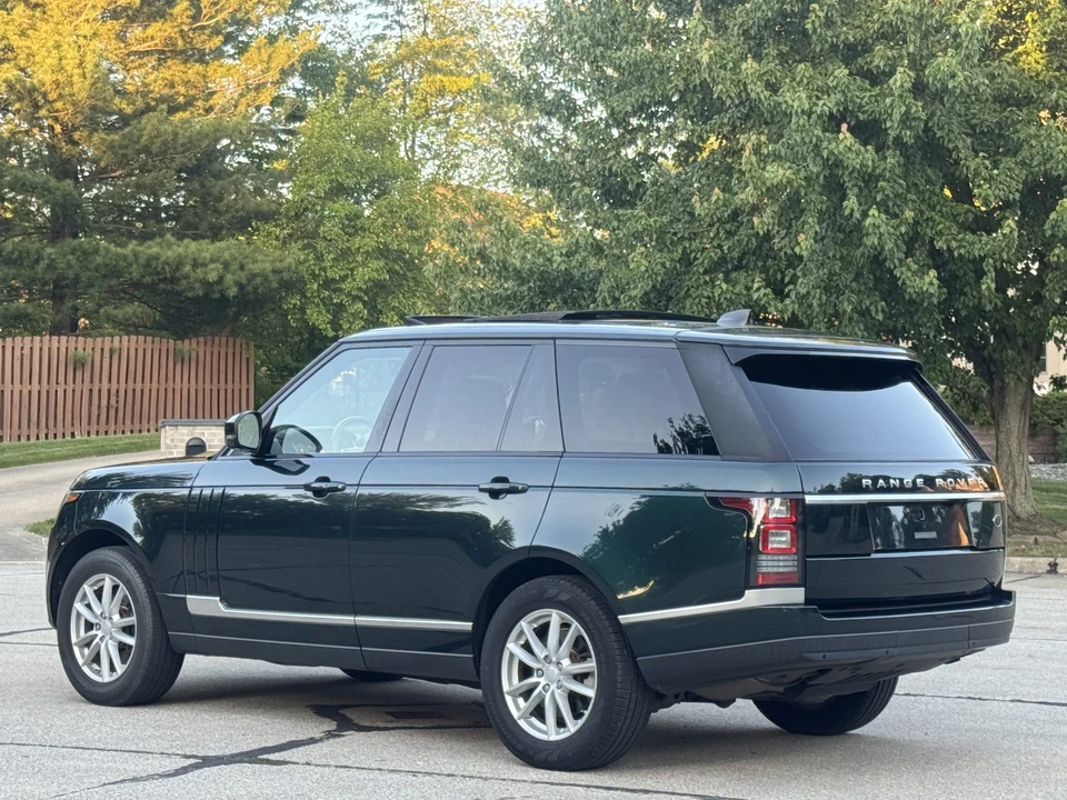 2017 Land Rover Range Rover L405 - Image 12 of 31