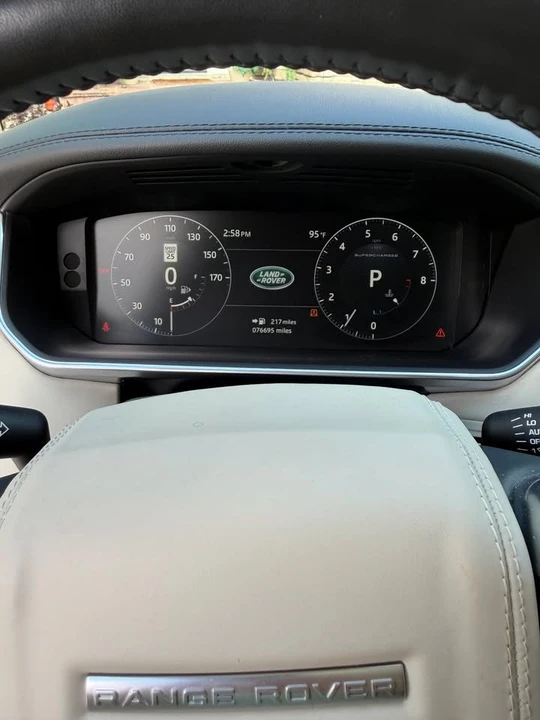2017 Land Rover Range Rover L405 - Image 12 of 15
