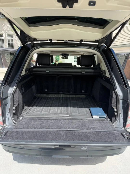 2017 Land Rover Range Rover L405 - Image 10 of 15