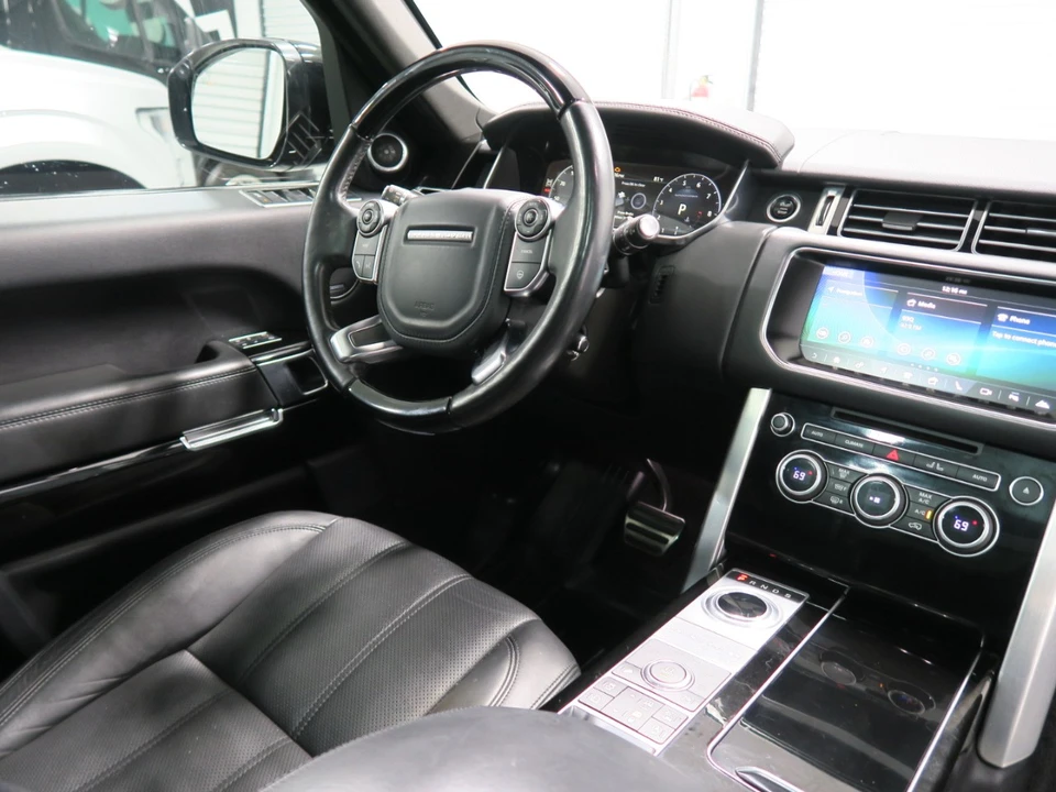 2017 Land Rover Range Rover L405 - Image 18 of 21