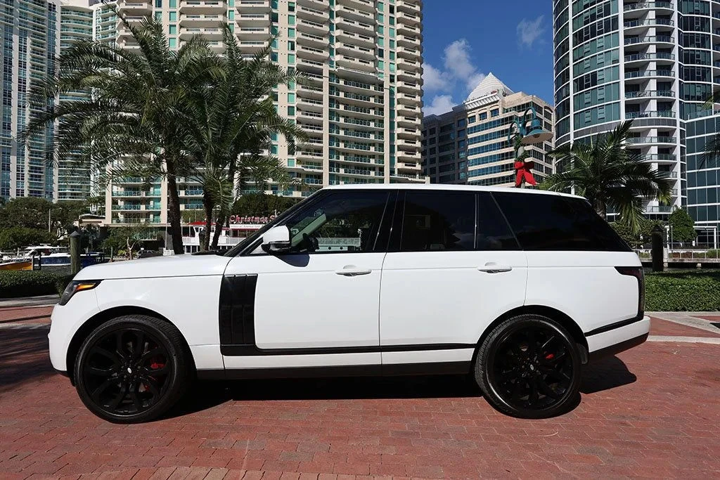 2017 Land Rover Range Rover L405 - Image 3 of 12