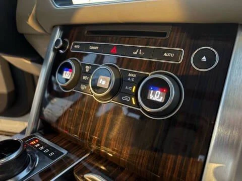 2017 Land Rover Range Rover L405 - Image 9 of 20