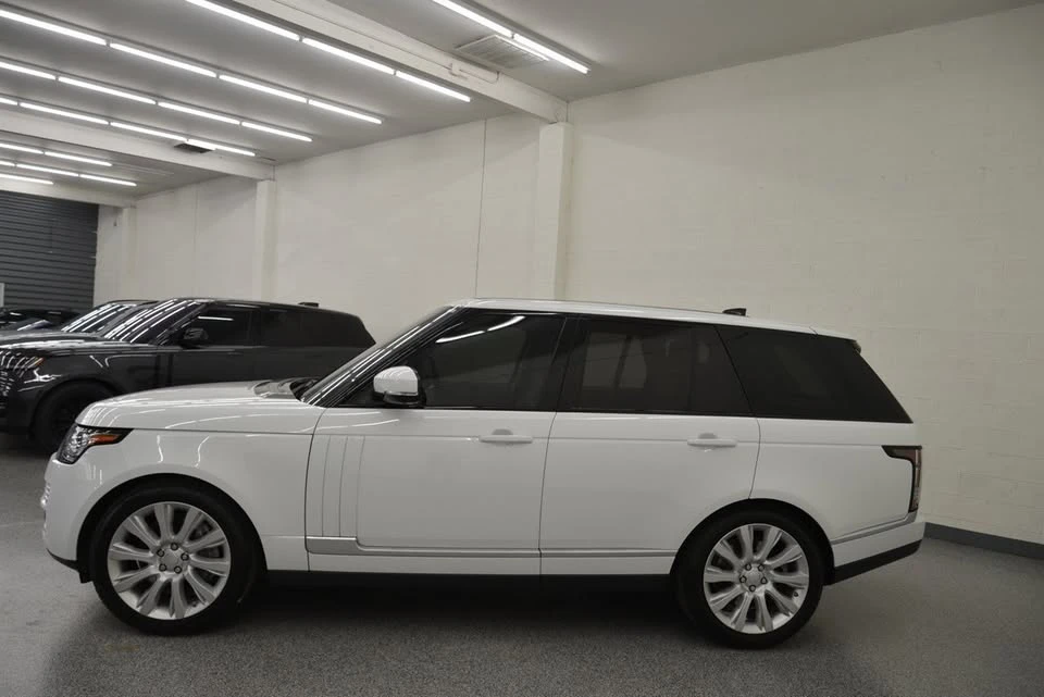 2017 Land Rover Range Rover L405 - Image 3 of 9
