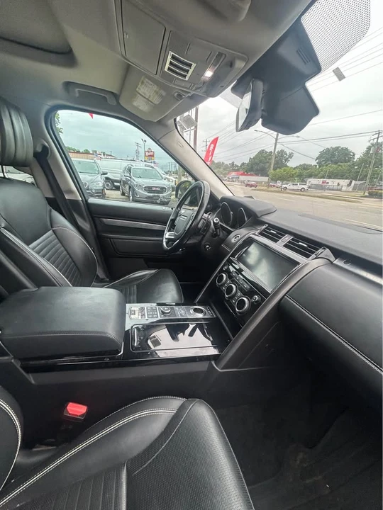 2017 Land Rover Discovery Sport - Image 5 of 10