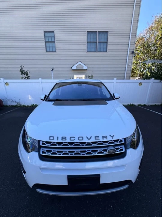 2017 Land Rover Discovery Sport - Image 8 of 15