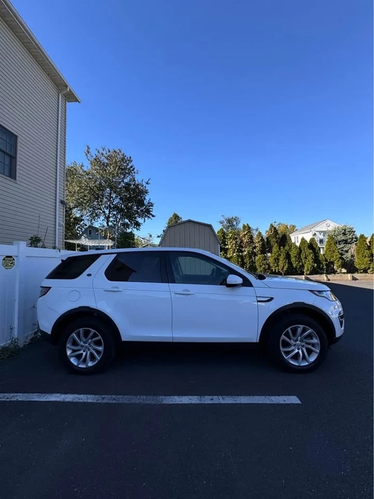 2017 Land Rover Discovery Sport - Image 4 of 15