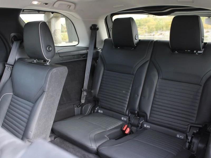 2017 Land Rover Discovery 5th Gen - Image 18 of 19