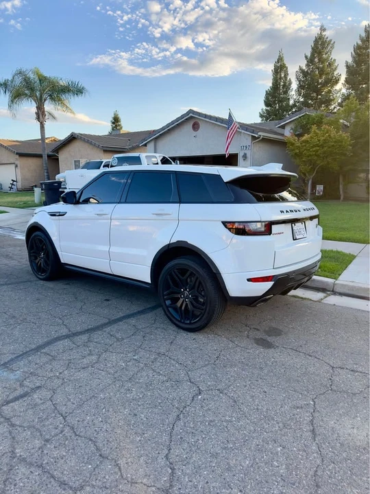 2017 Land Rover Range Rover Evoque 1st Gen - Image 5 of 6