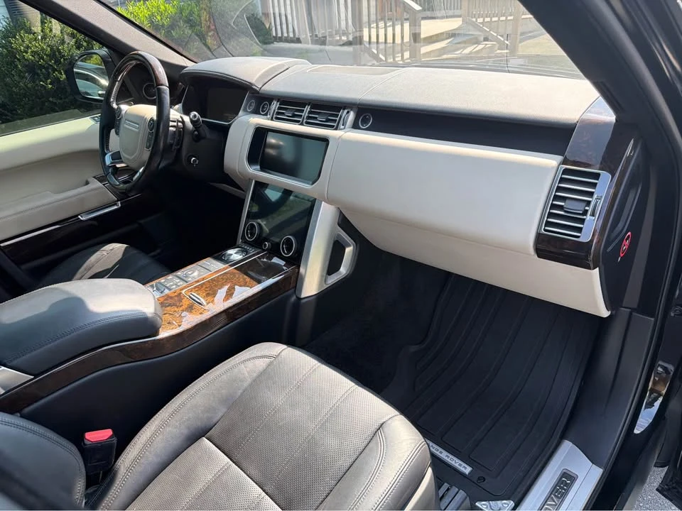 2017 Land Rover Range Rover L405 - Image 8 of 20