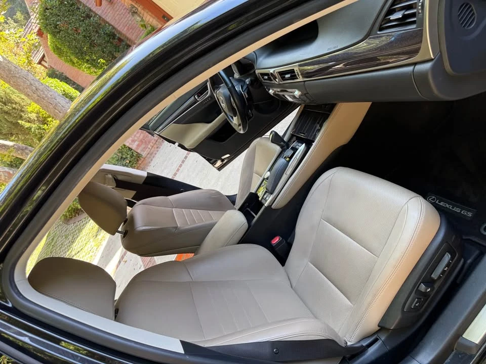2017 Lexus GS 4th Gen - Image 9 of 9