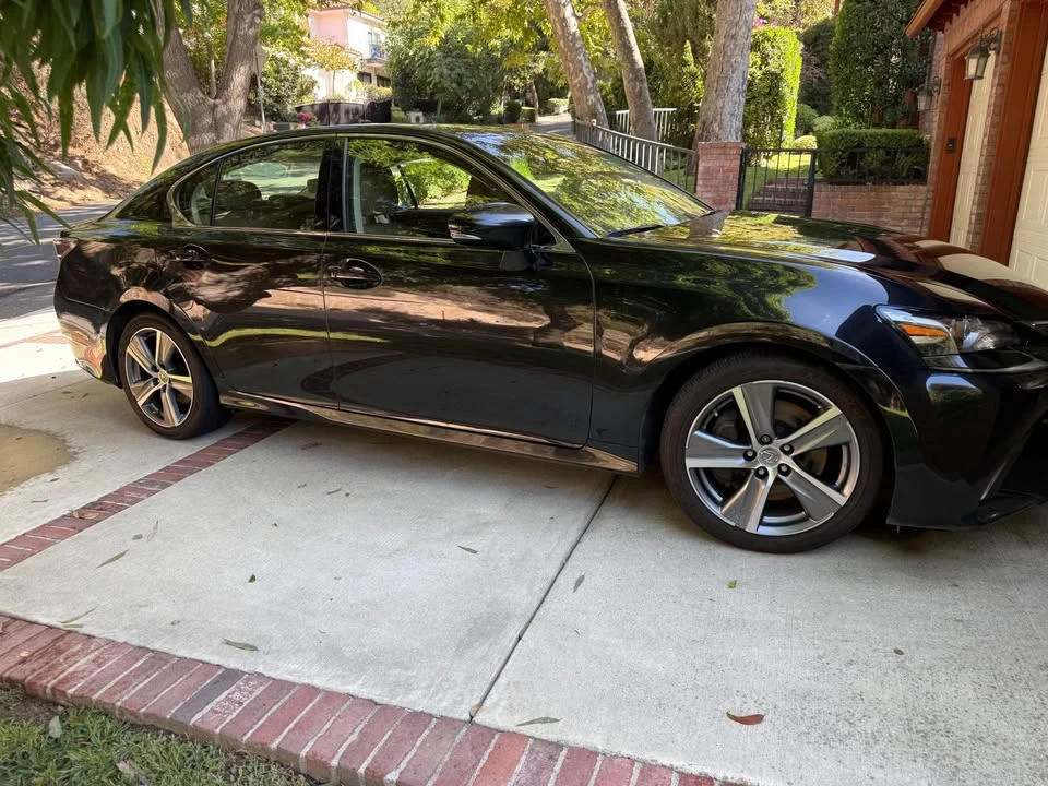 2017 Lexus GS 4th Gen - Image 2 of 9