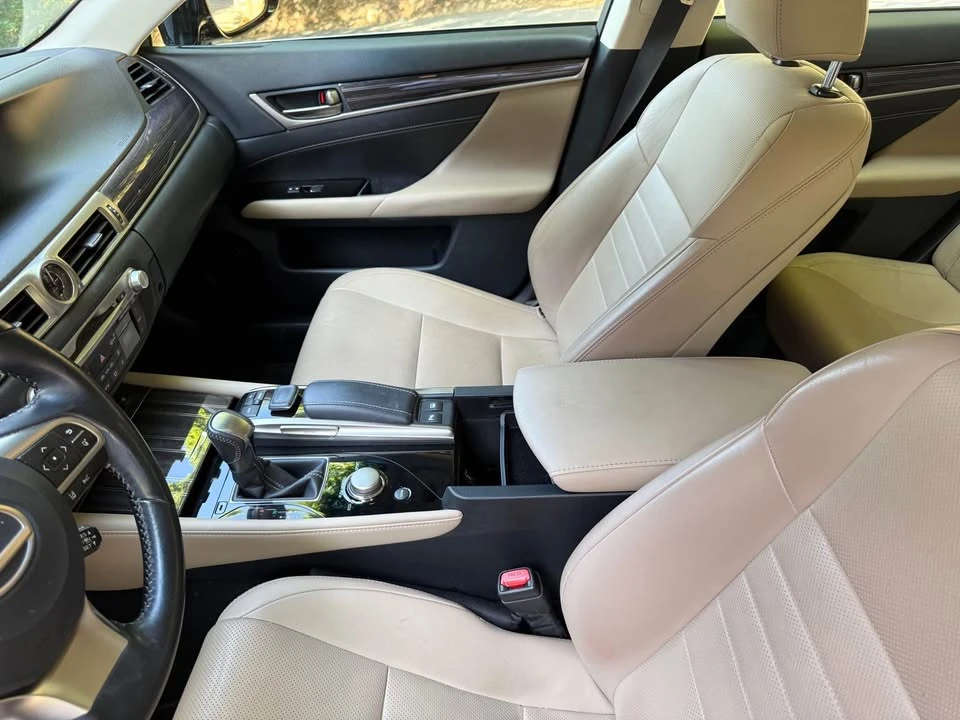 2017 Lexus GS 4th Gen - Image 6 of 9