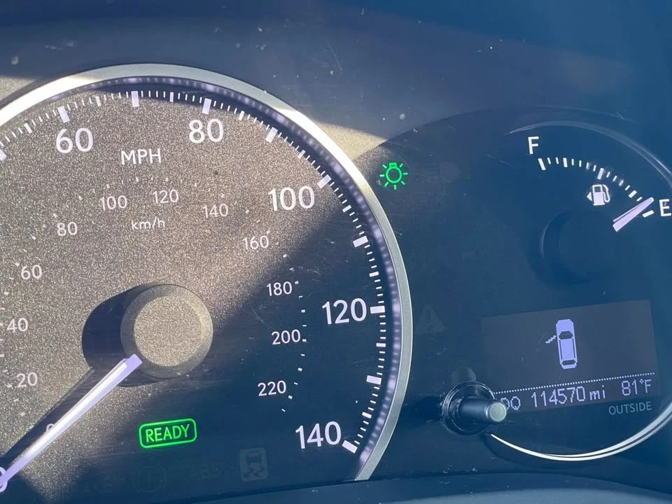 2017 Lexus CT - Image 15 of 17