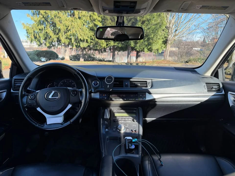 2017 Lexus CT - Image 6 of 7