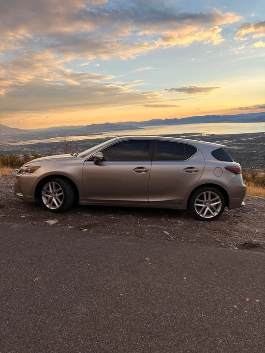 2017 Lexus CT - Image 5 of 17