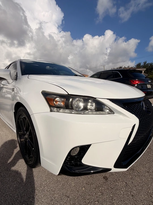 2017 Lexus CT - Image 6 of 31