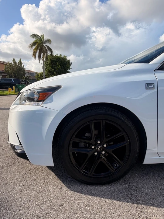 2017 Lexus CT - Image 4 of 31