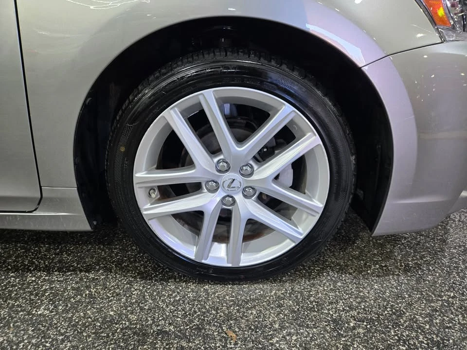 2017 Lexus CT - Image 16 of 16